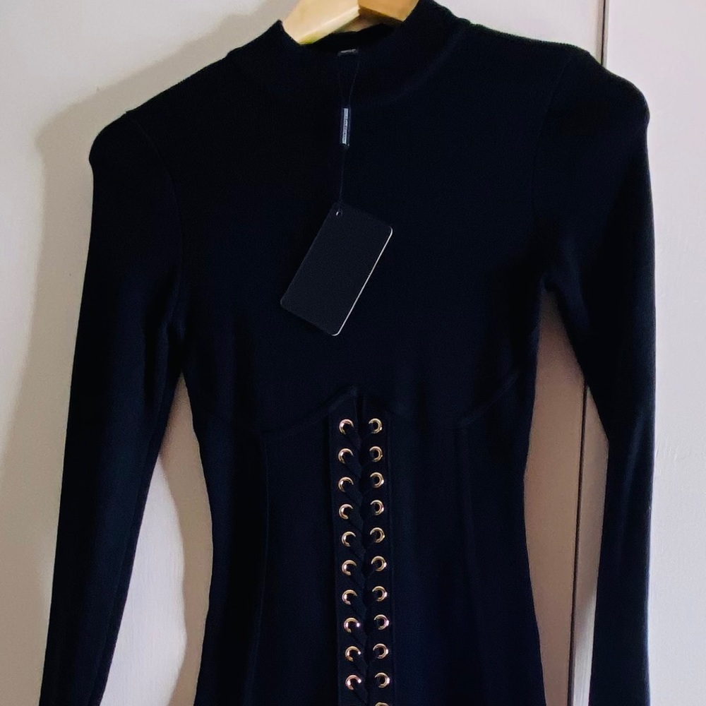 Black Fitting Dress